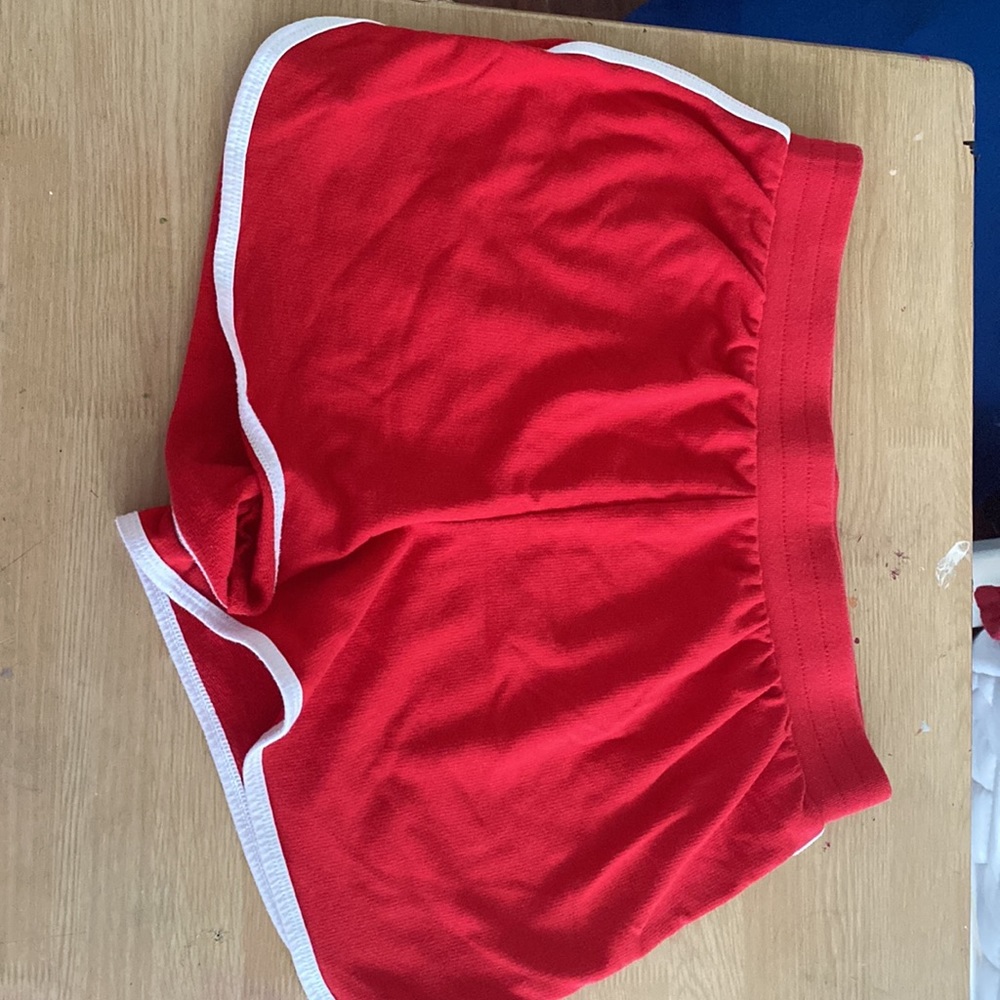 Red Short and Red Top - Picture 2 of 4